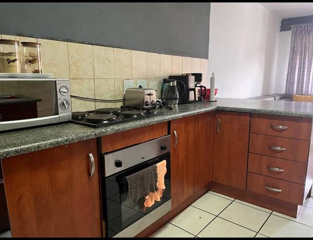 2 BEDROOM TOWNHOUSE FOR SALE IN ELSPARK